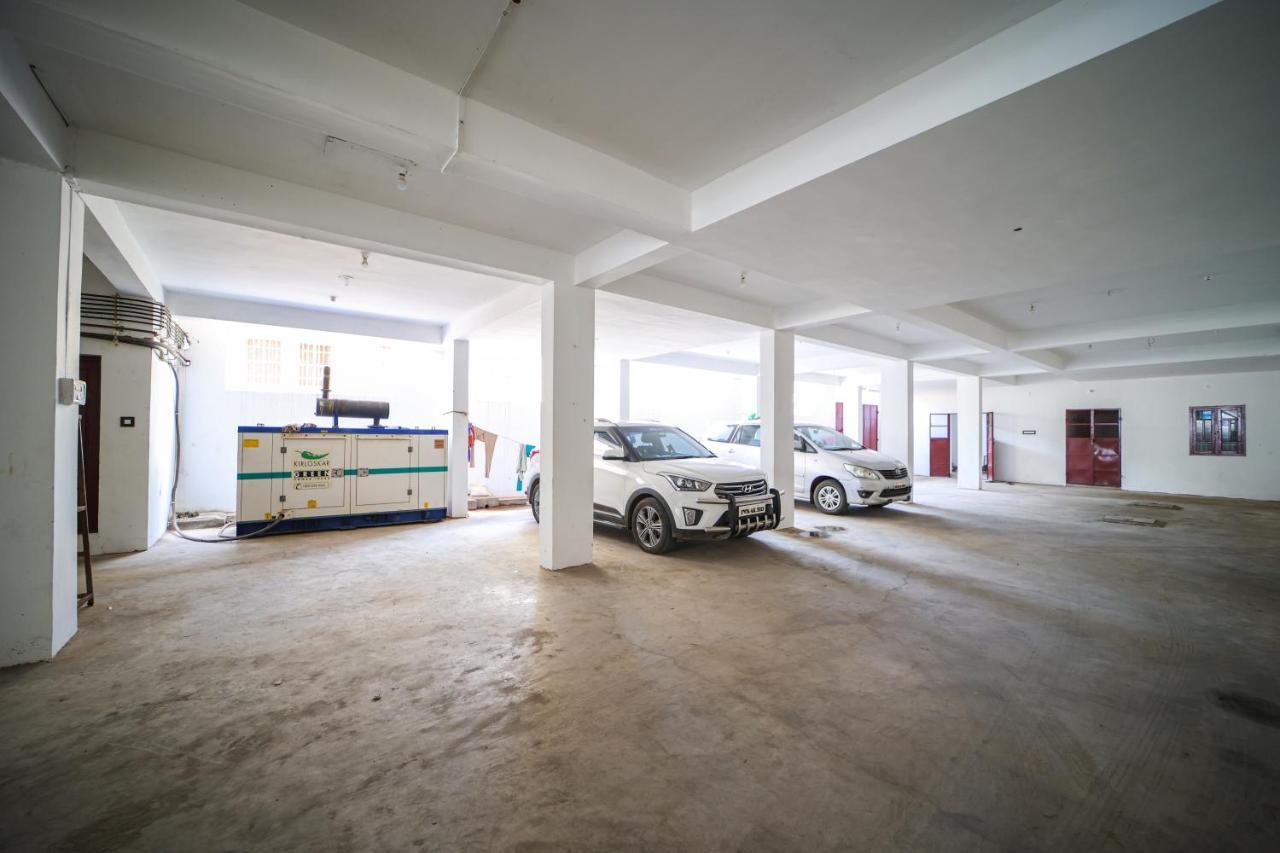 The Pothigai Palace Hotel Kuttalam  Luaran gambar
